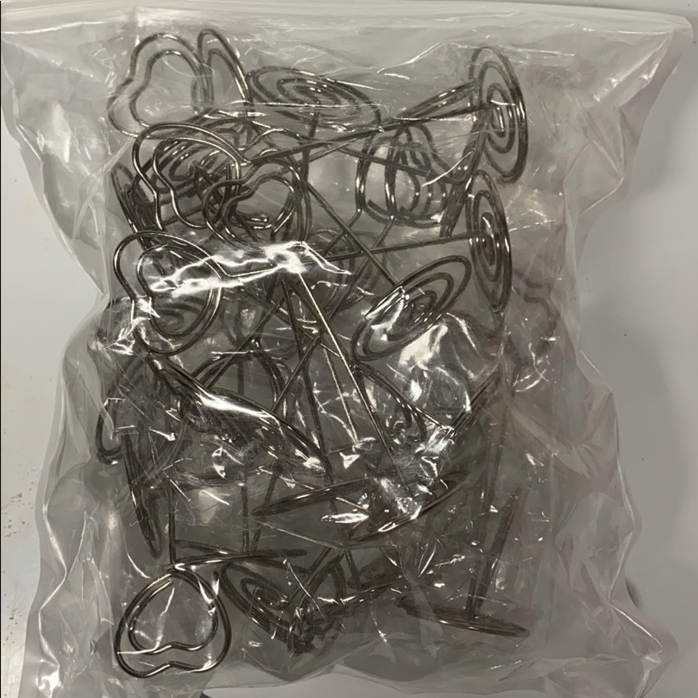 24 Pack of Silver Hearts Table Number Holders